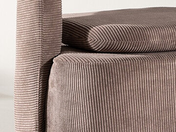 Mobilier cu țesatură de catifea