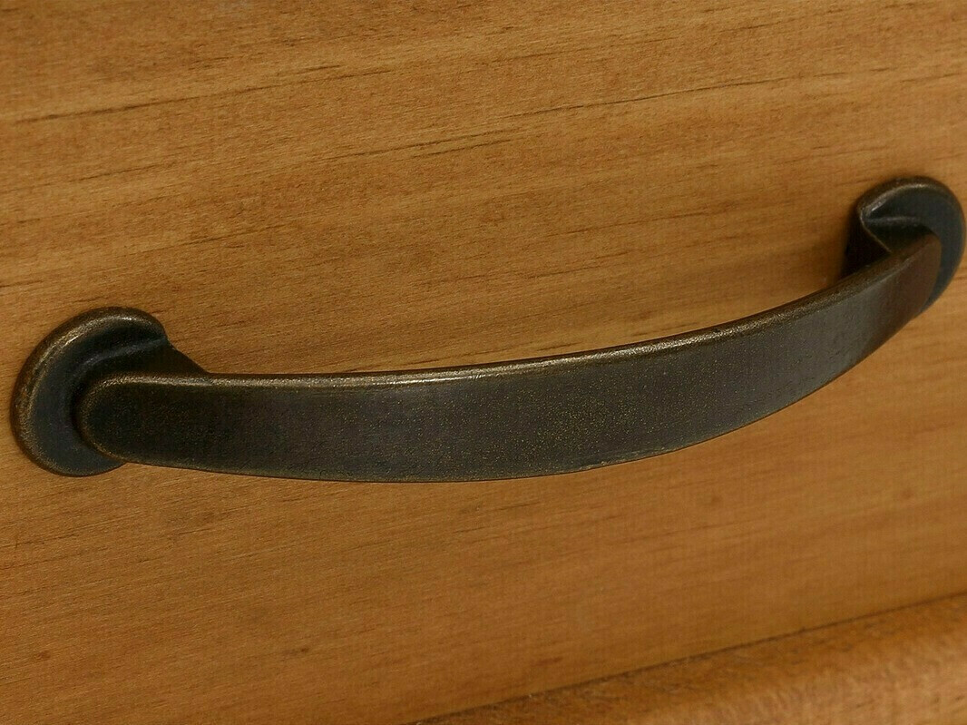 Comodă Tolelio 104 (Gri + Pin)