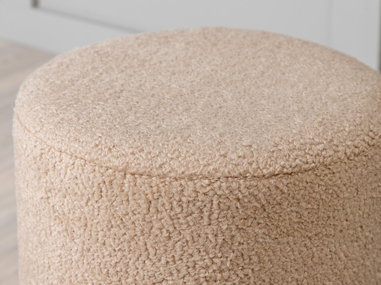 Taburet Dallas 2936 (Bej + Negru lucios)