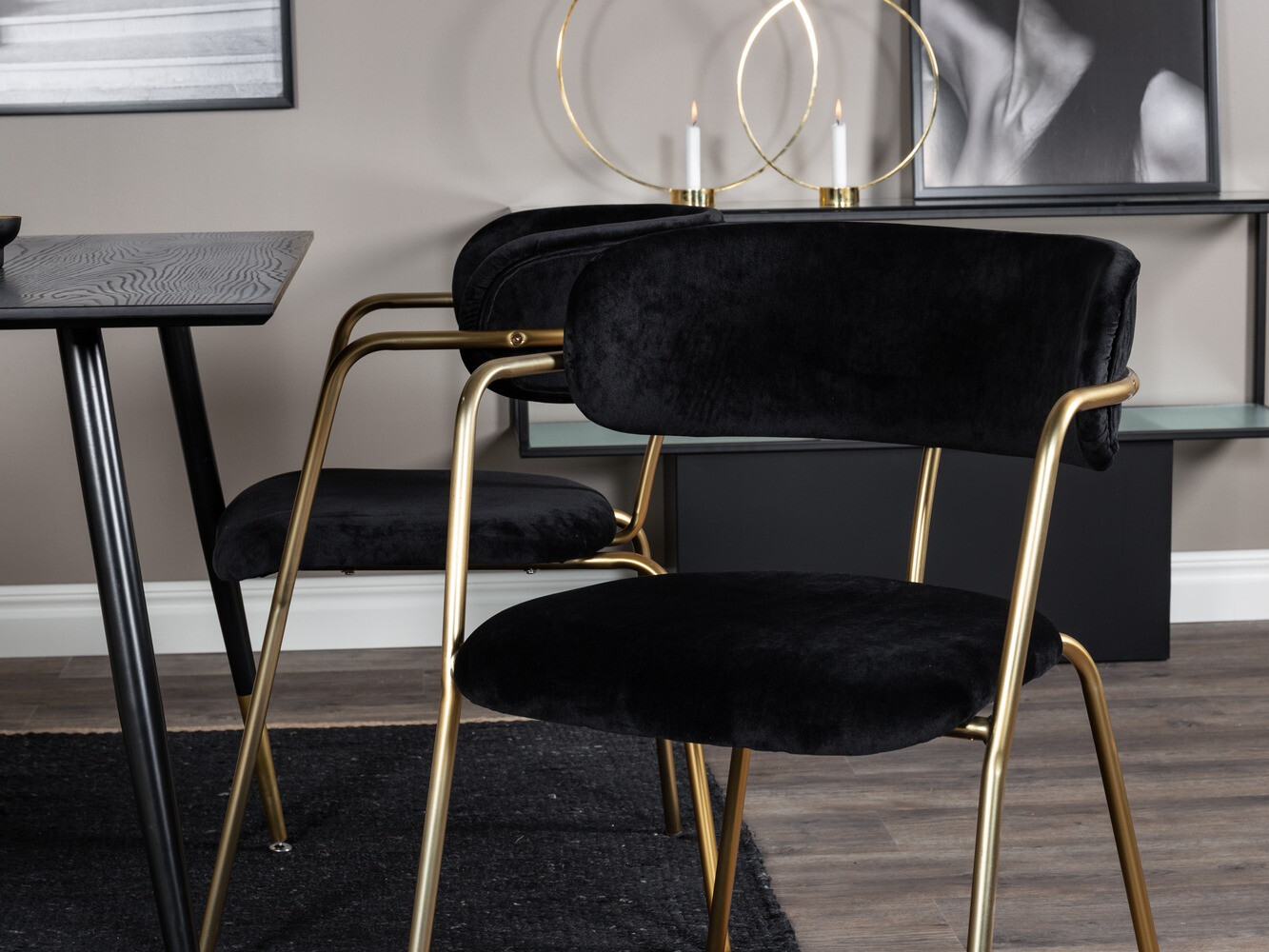 Set de mese Dallas 1694 (Negru + Auriu)
