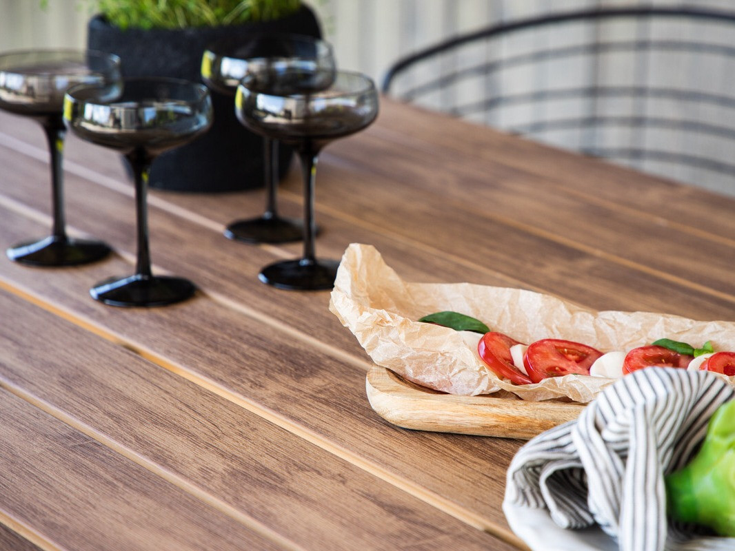 Masă de exterior Dallas 3890 (Negru + Maro)