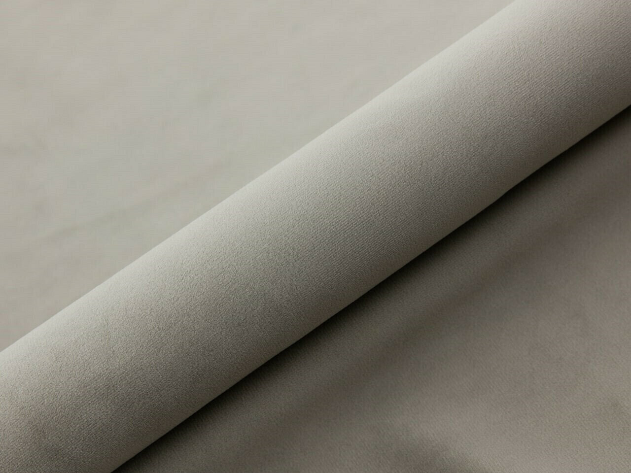 Pat boxspring Martinez 114 (Magic Velvet 2210)