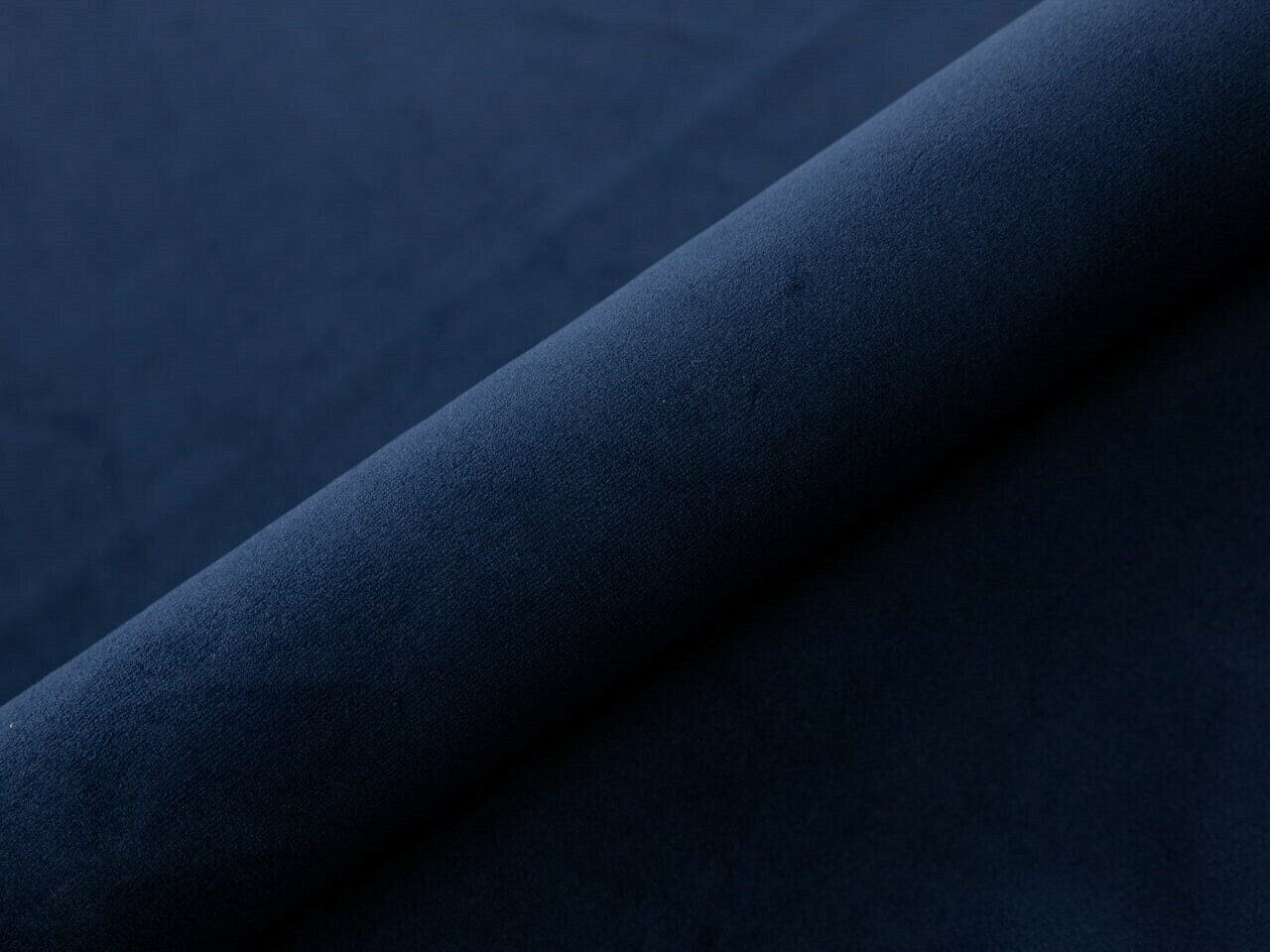 Pat boxspring Martinez 114 (Magic Velvet 2216)