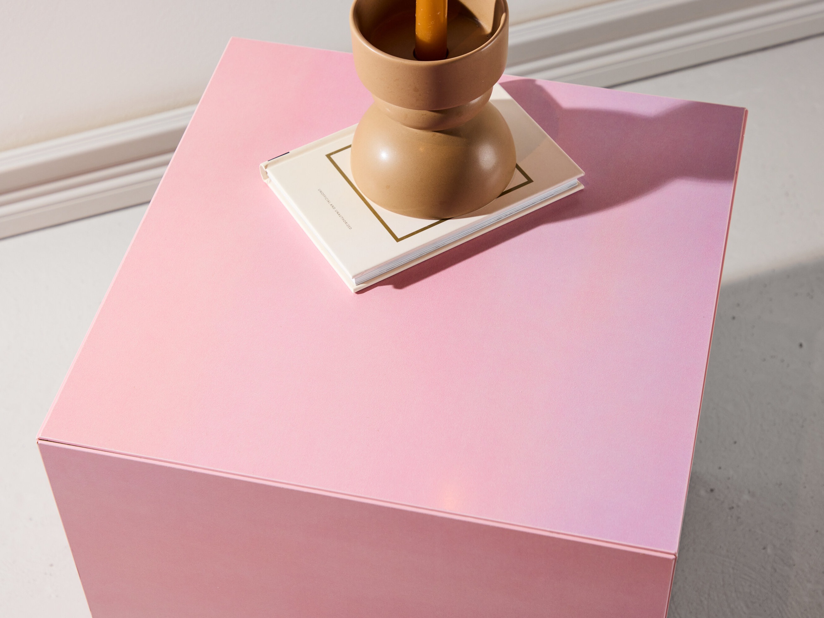 Măsuță laterală Dallas 3187 (Roze)