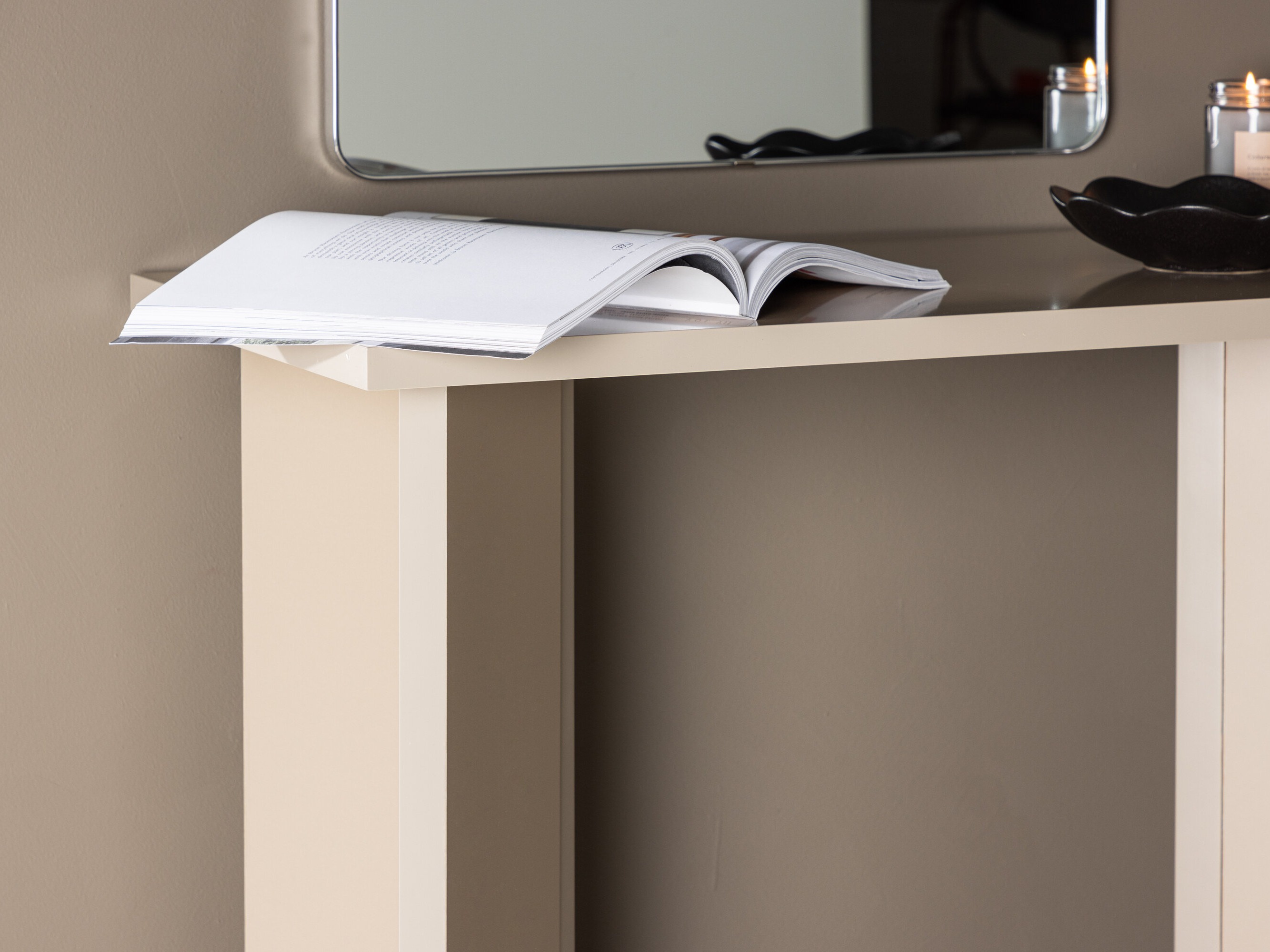 Consolă Dallas 5130