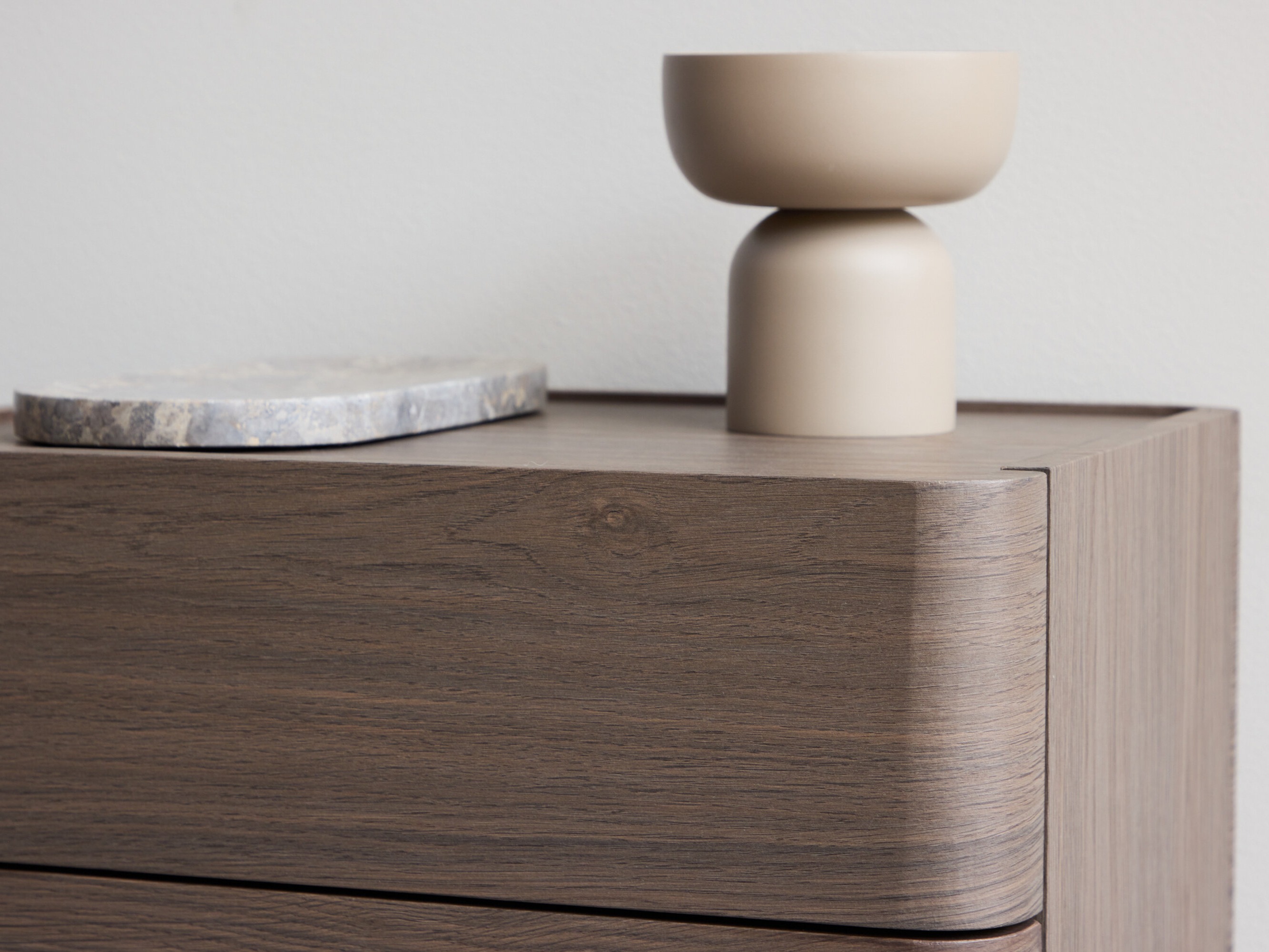 Noptieră Dallas 4744