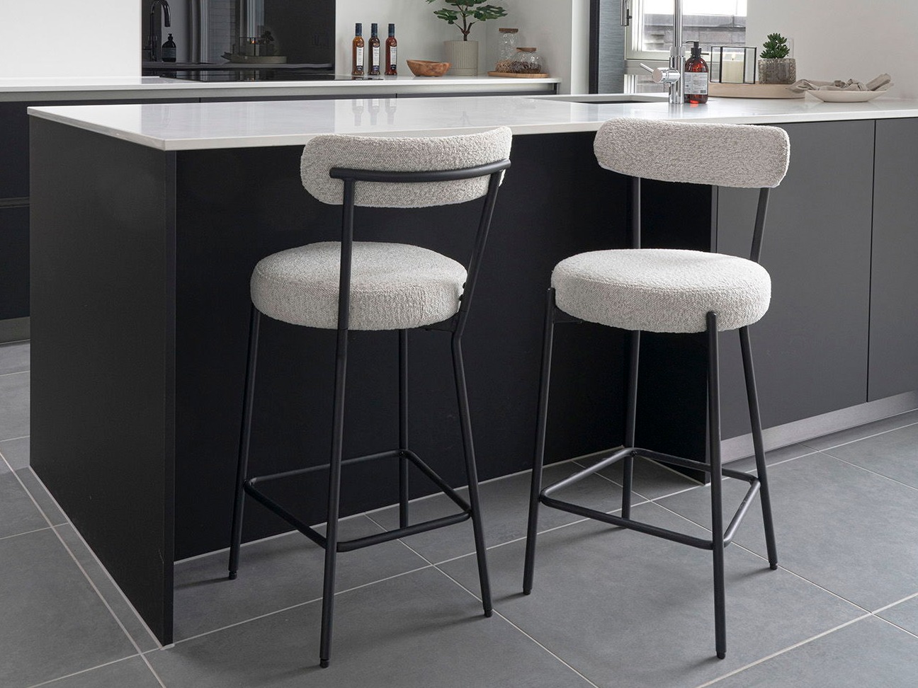 Scaun de bar Brea 165 (Alb)