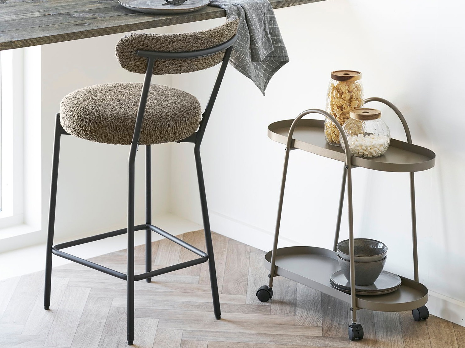 Scaun de bar Brea 165 (Maro)