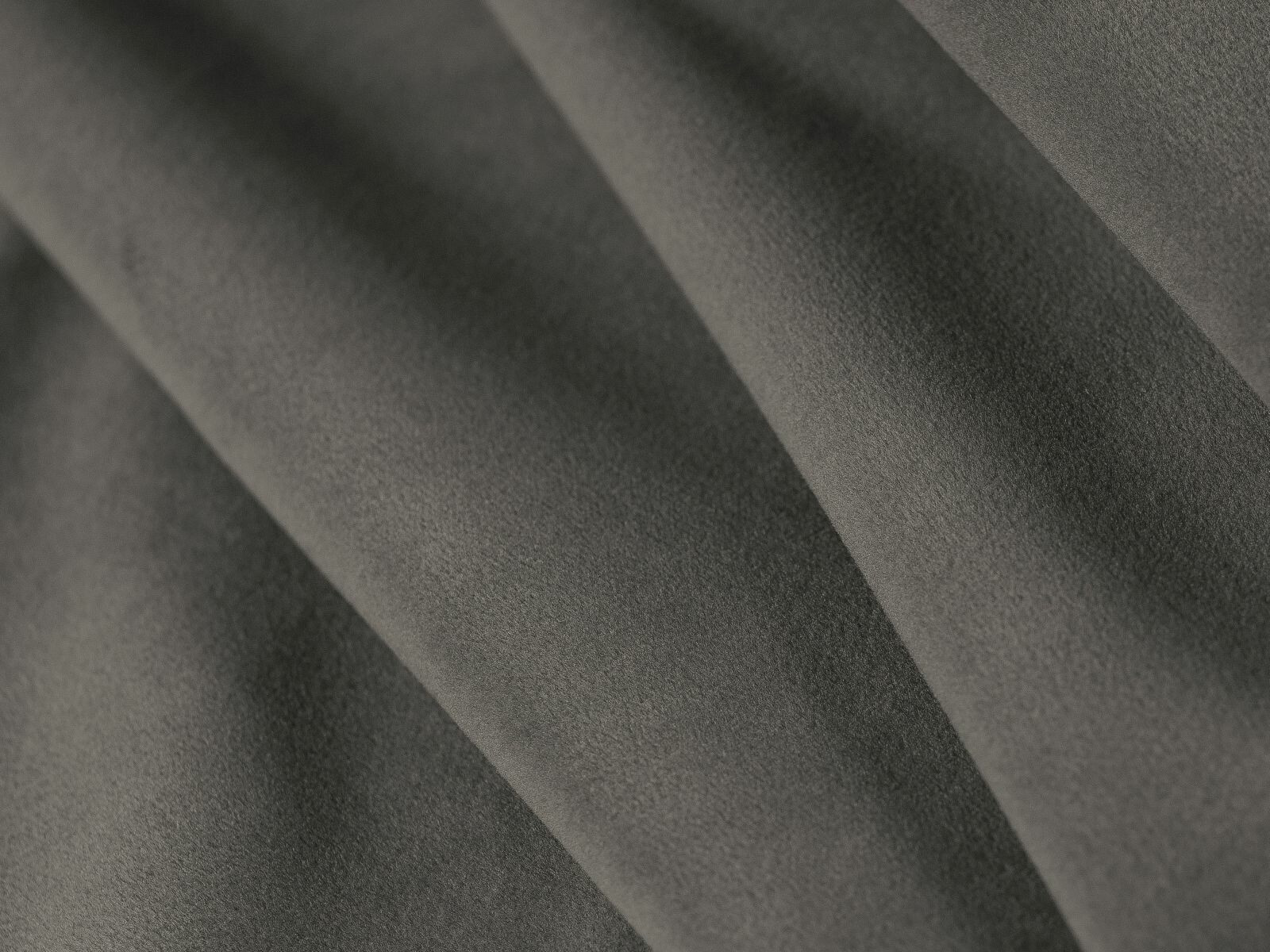 Pat Beckley 330 (Magic Velvet 2241)
