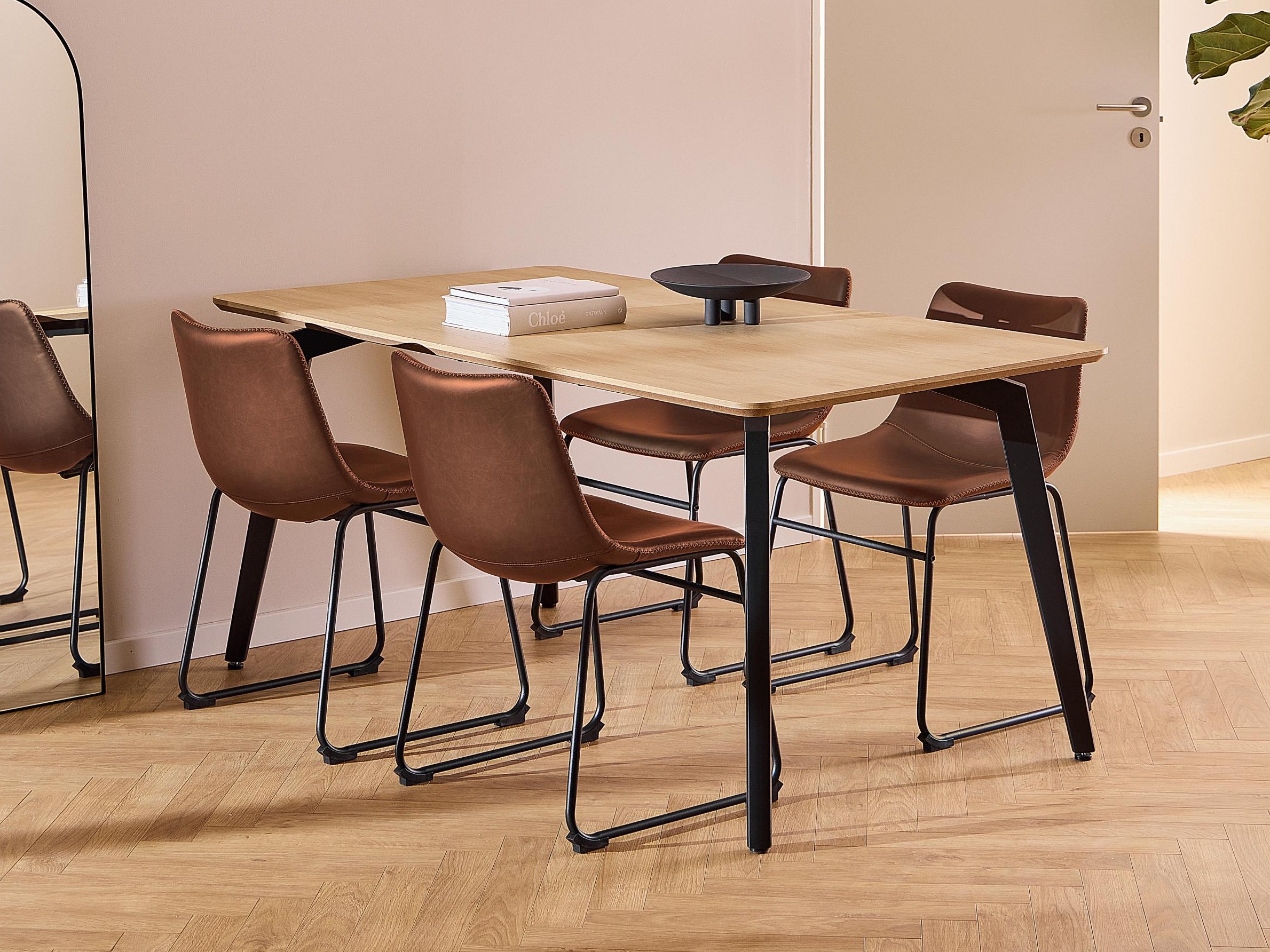 Set de mese Norsica 1096 (Maro + Negru)