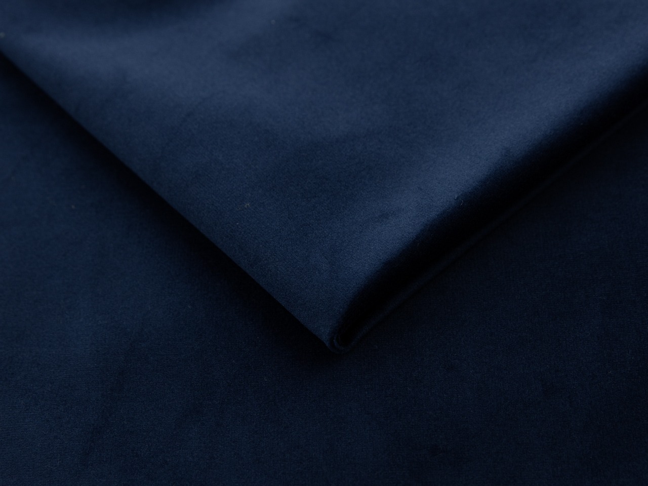 Pat boxspring Martinez 129 (Magic Velvet 2216)