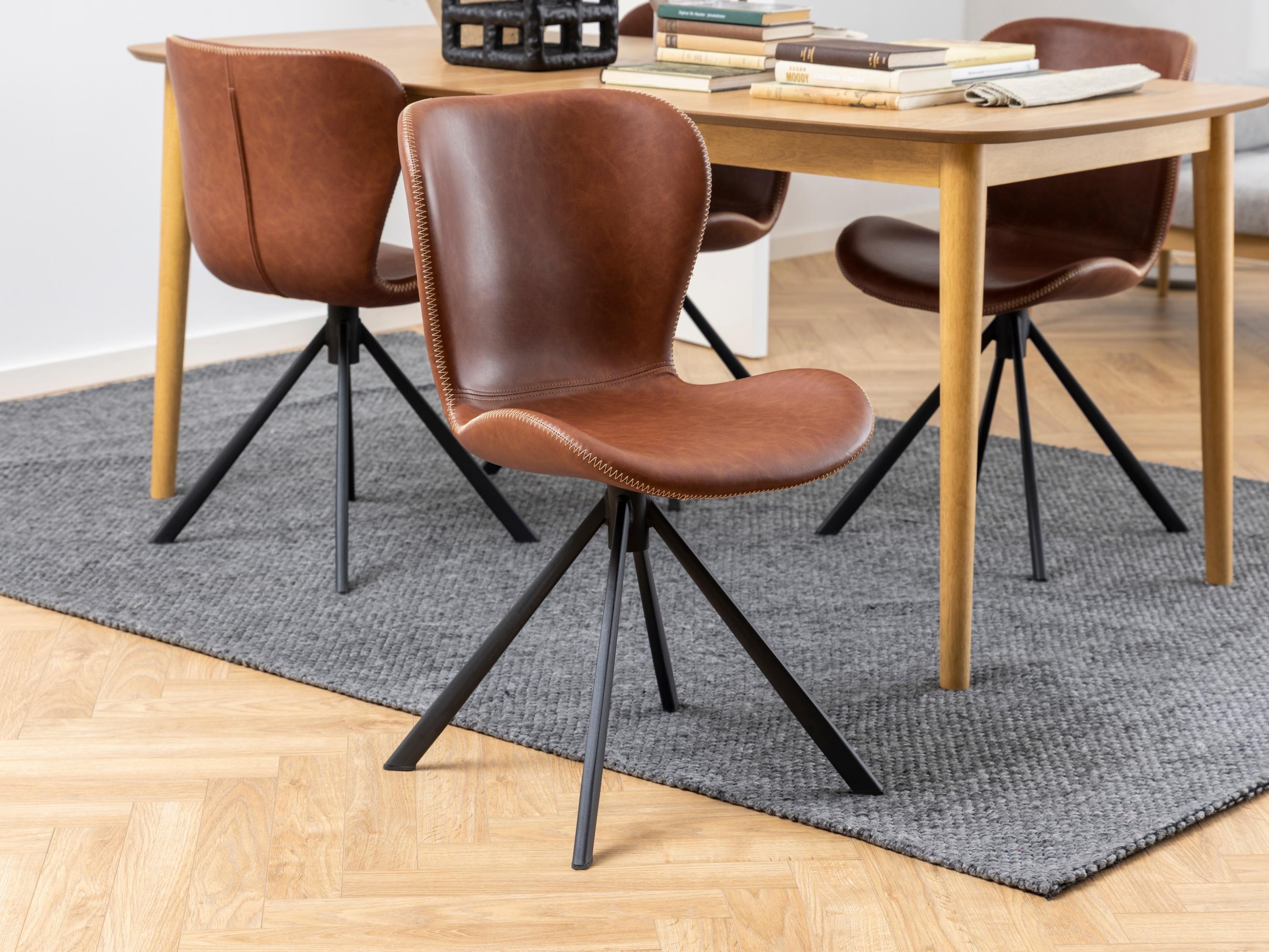 Scaun Norsica 642 (Maro)