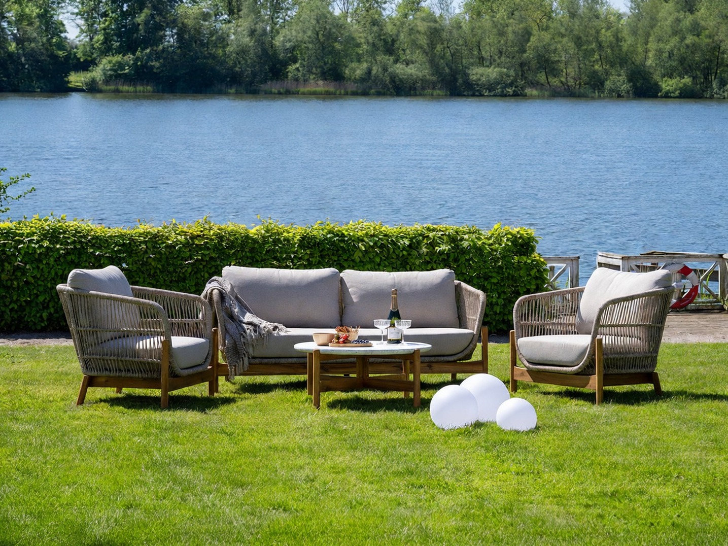 Set mobilier de exterior Tivevai 107