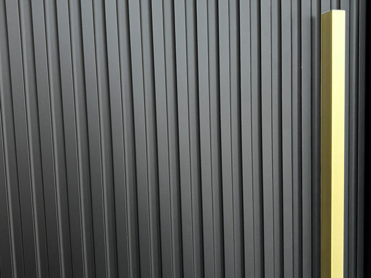 Dulap SR11496 cu ambalaj deteriorat