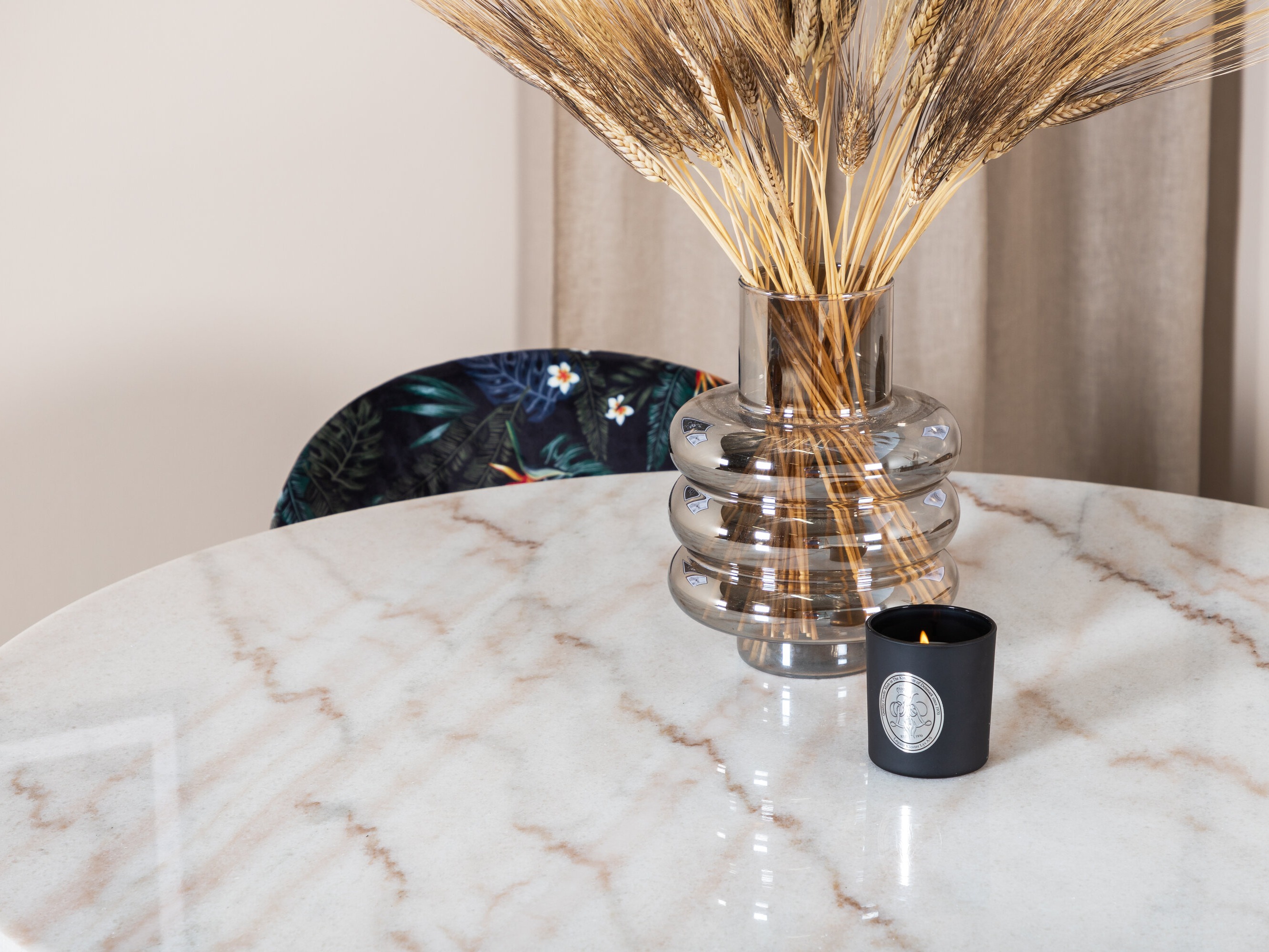 Set de mese Dallas 2572 (Negru + Model floral)