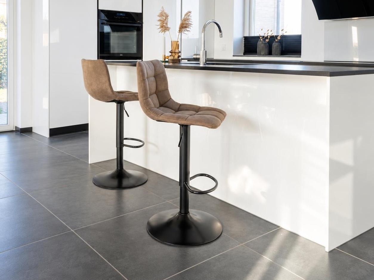 Scaun de bar Brea 337 (Maro)